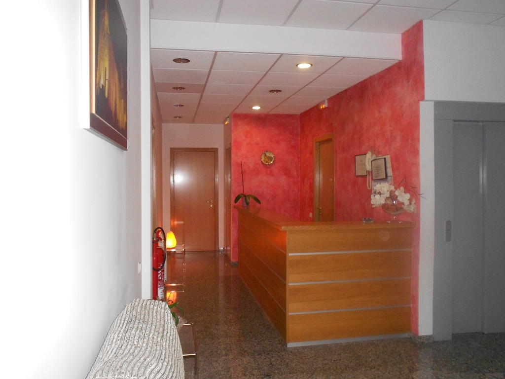 Hostal Ca La Irene Sant Vicens De Castellet Kültér fotó