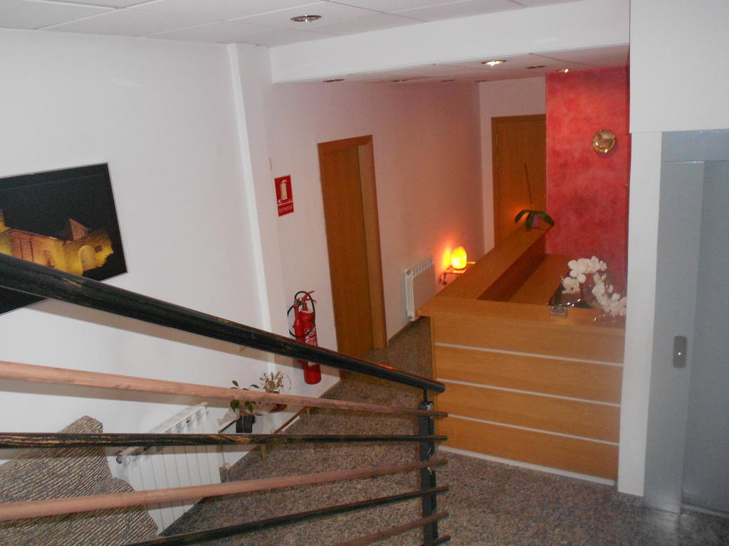 Hostal Ca La Irene Sant Vicens De Castellet Kültér fotó